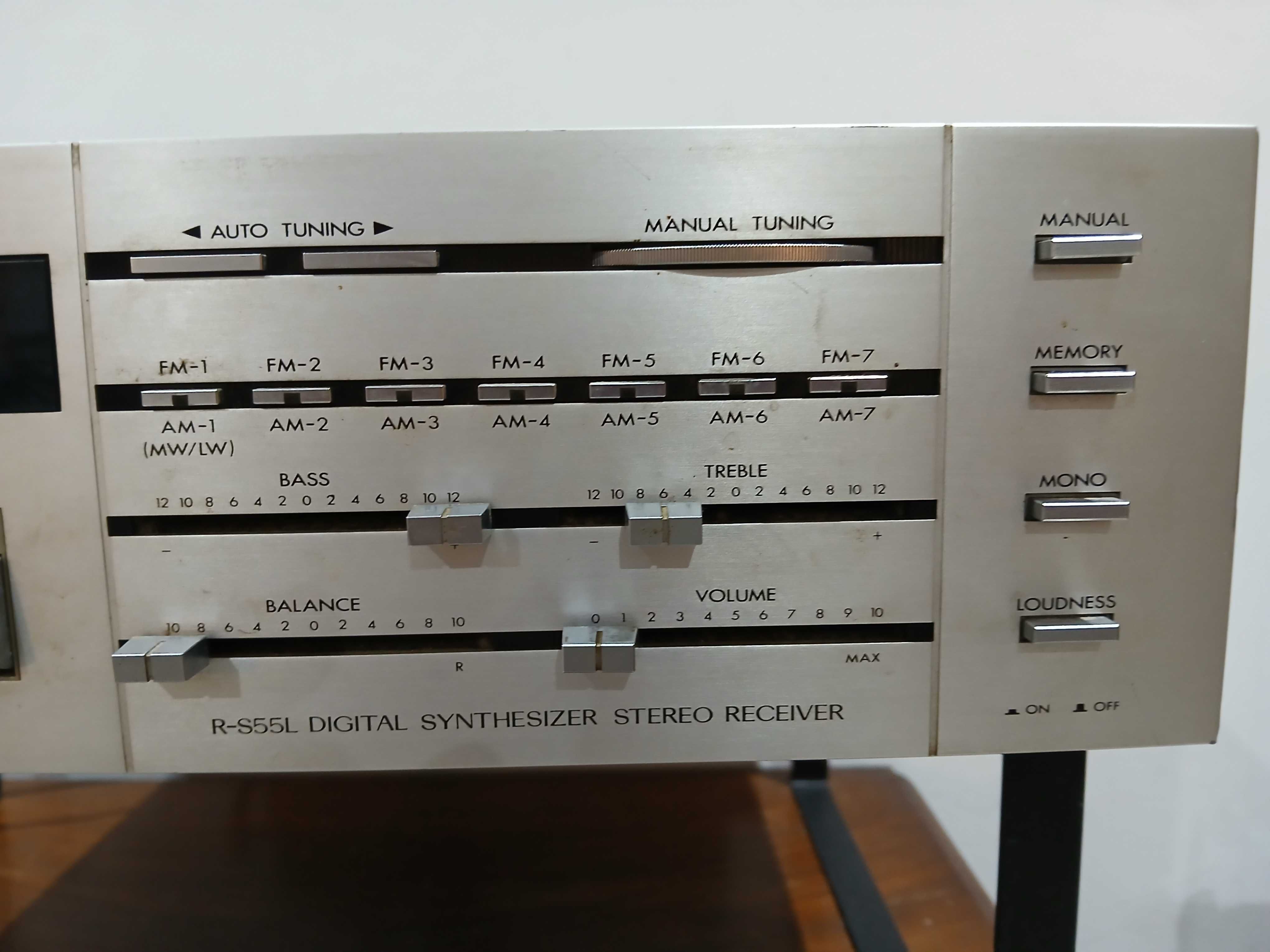 Amplituner  JVC R-S55L klasyk.