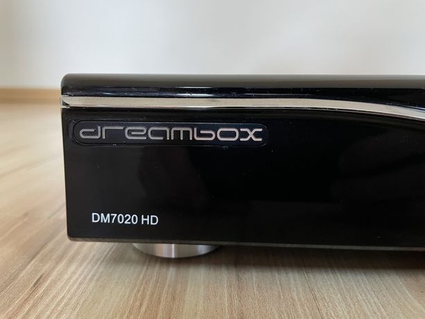 Tuner satelitarny Dreambox 7020hd  w super stanie. Linux Enigma 2