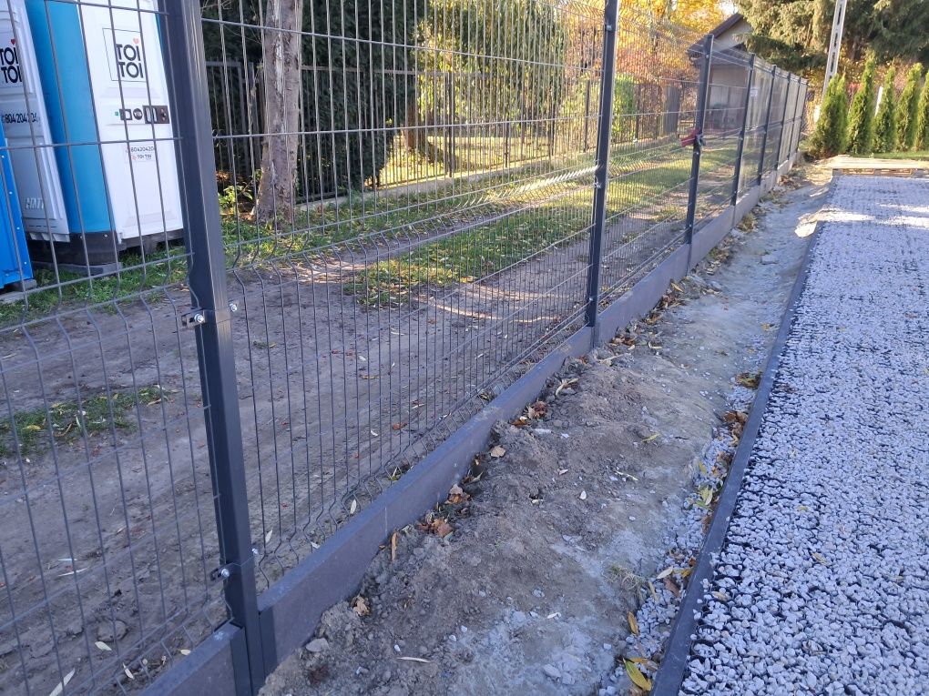 Szambo montaż odwodnienie deszczówka montaż  zbiornik ogrodzenie trawa