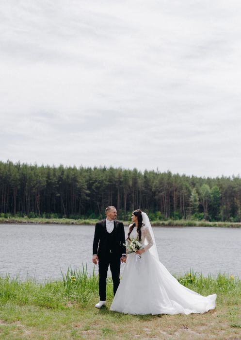 Весільна сукня ручна вишивка бісером