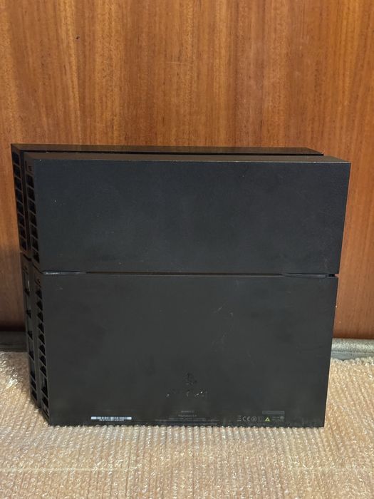 PlayStation 4 modelo CUH1116B