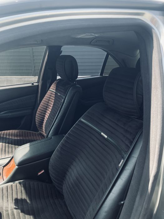 Накидки на сидіння