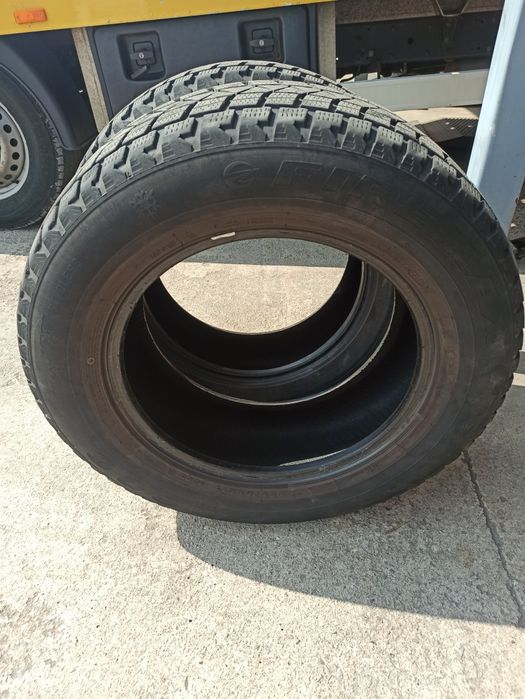 Komplet 4 opon Firemax 235/65/17 zima