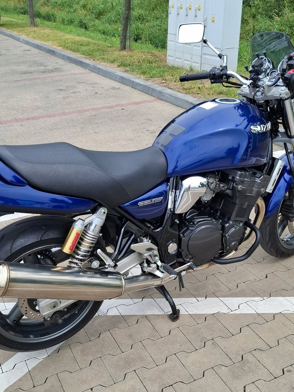 Suzuki Inazuma GSX 750