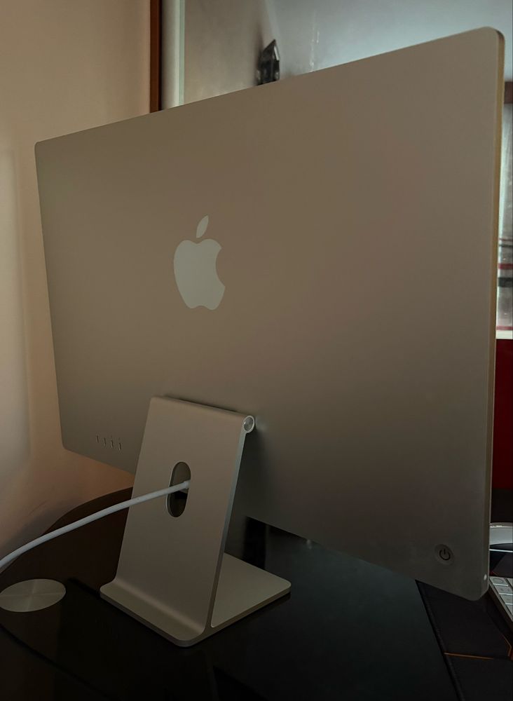 iMac 24” M3 (16/512, 8CPU/10GPU, 4 порти) - ідеальний стан.