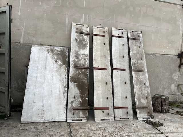 Бортові панелі, борта для кузовів