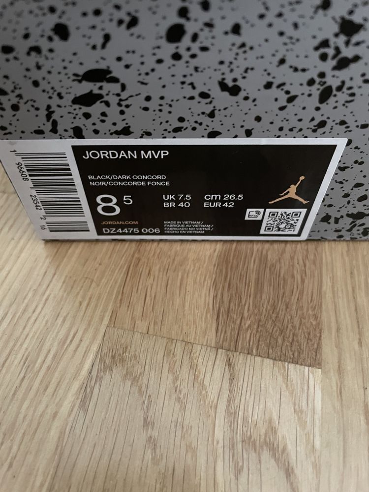 Jordan MVP - rozmiar 42 (26,5 cm)