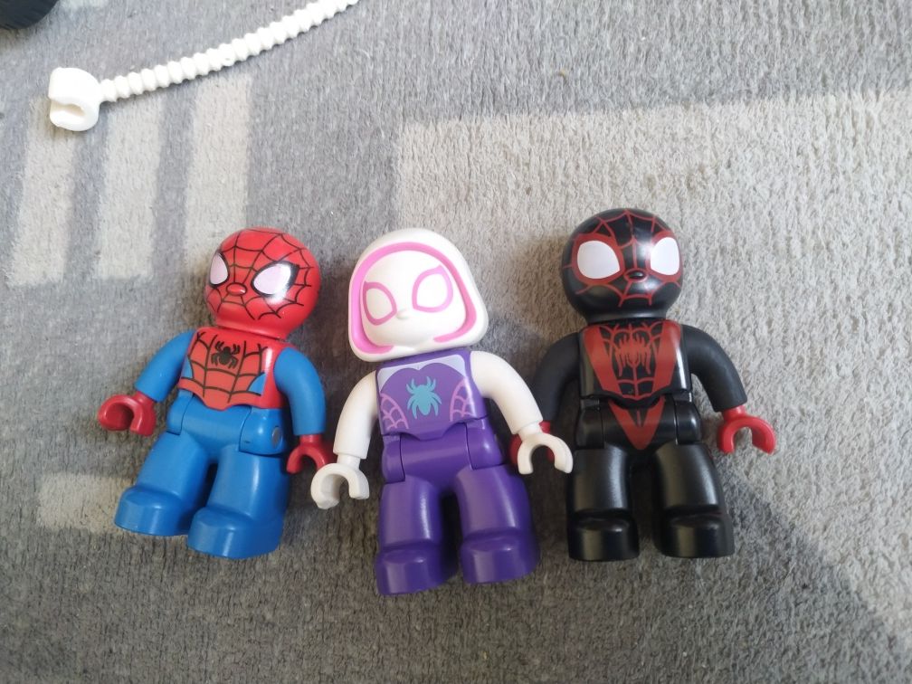 Lego Duplo 10940 и 10921 super heroes