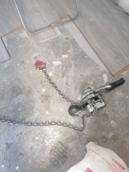 Guincho manual semi novo