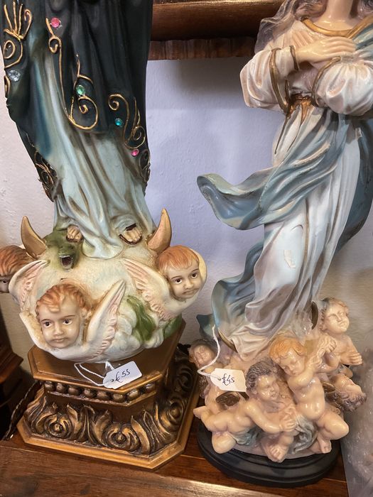 Figuras religiosas peças em resina pintura manual ,discrição abaixo