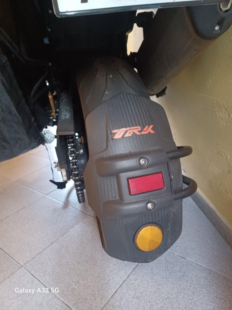 Benelli TRK 702 muitos extras