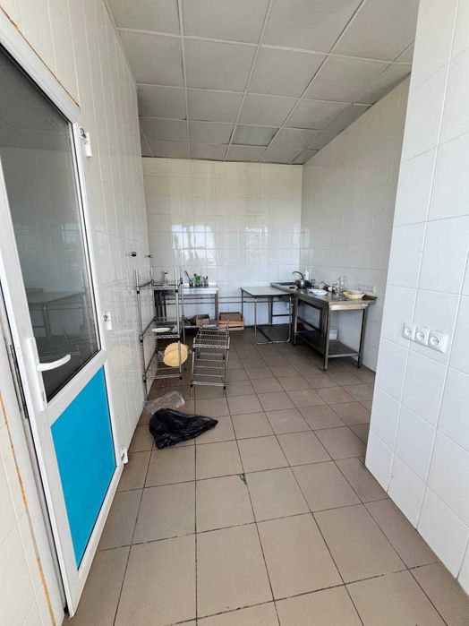 Продаж комерційного приміщення під ресторан та готель