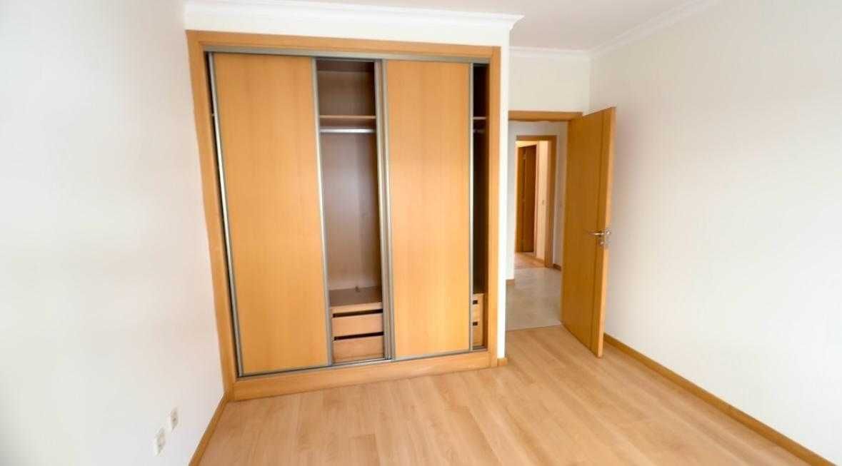 Apartamento T1+1 com Terraço e Garagem fechada na Figueira da Foz