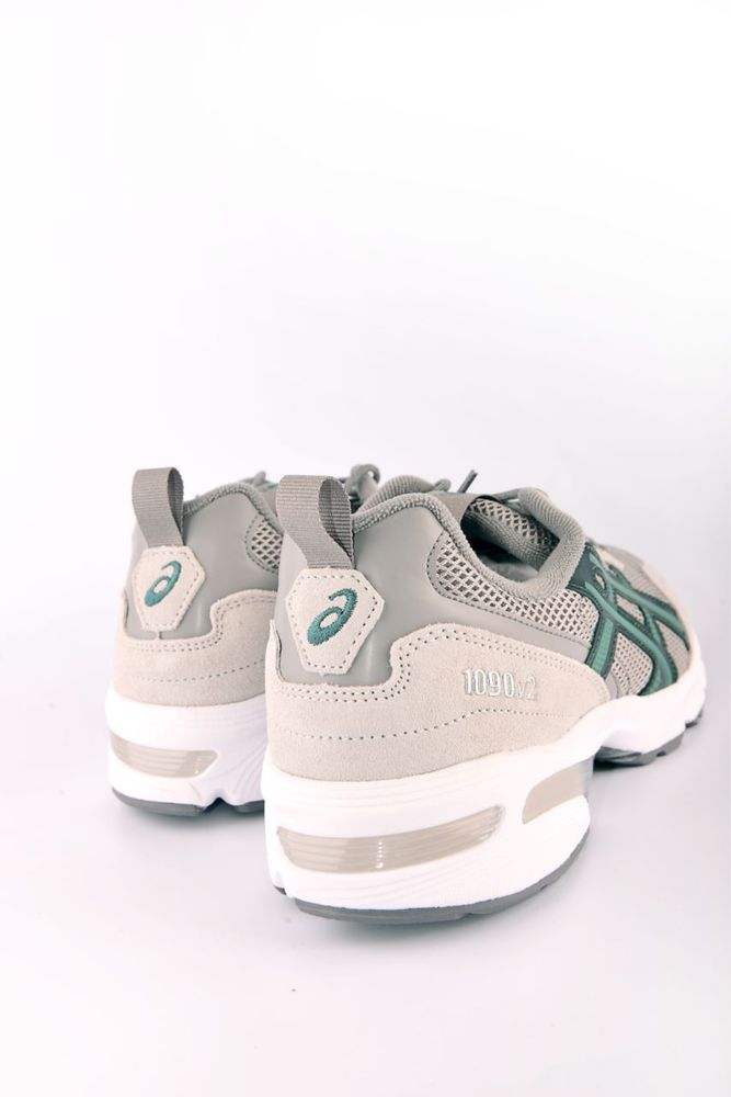 Кросівки ASICS GEL-1090V2