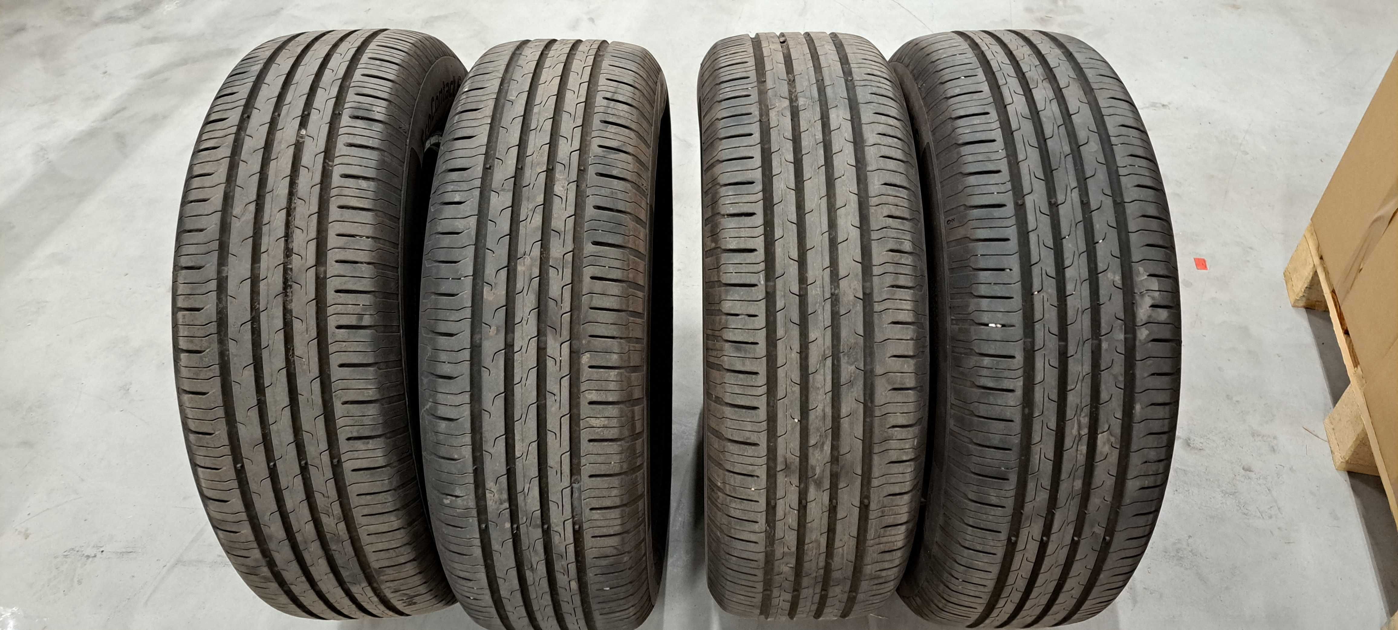 Opony letnie Continental  V215/65 R17 99 V