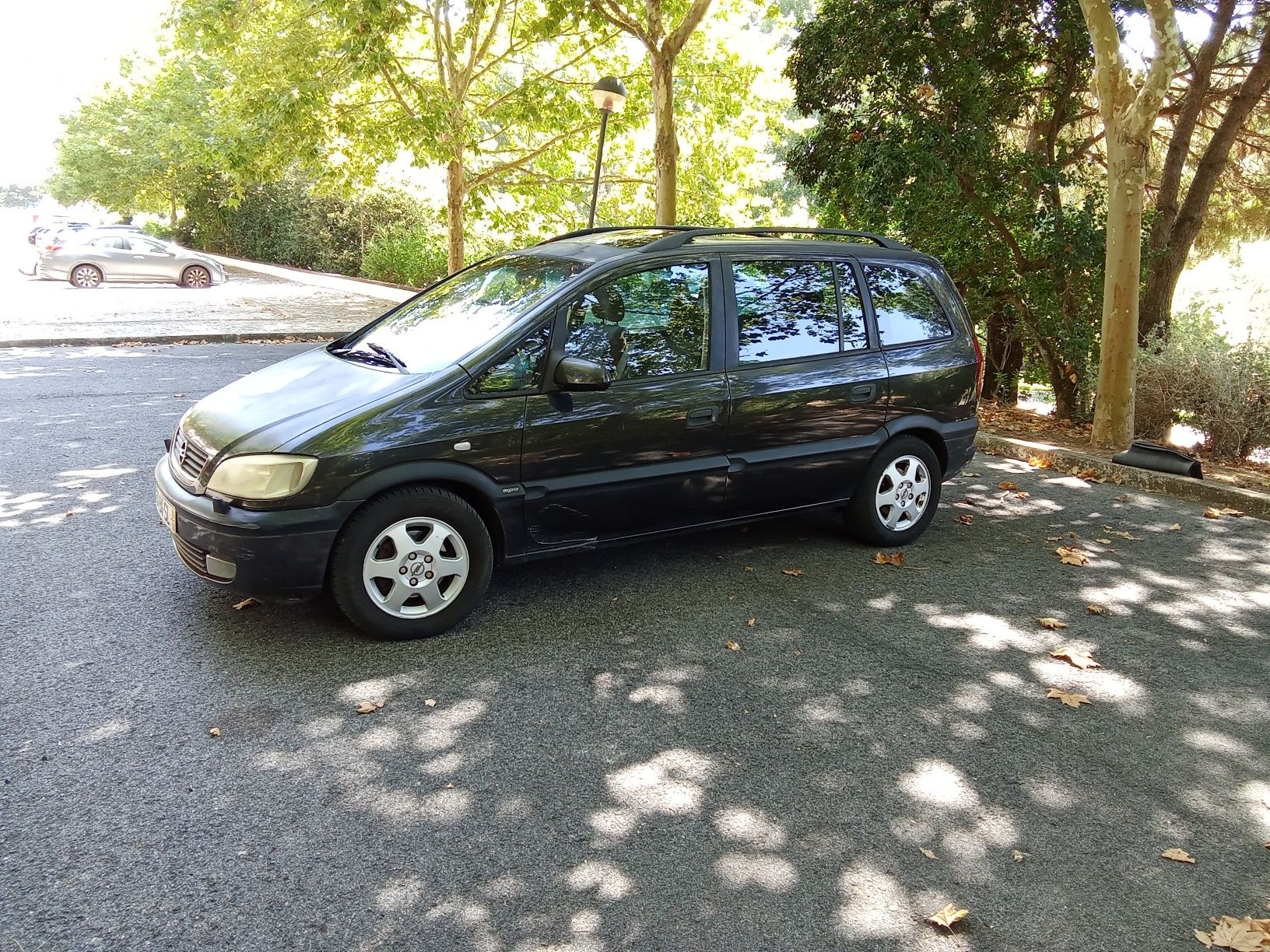 Opel Zafira 2.0 a diesel 7 lugares