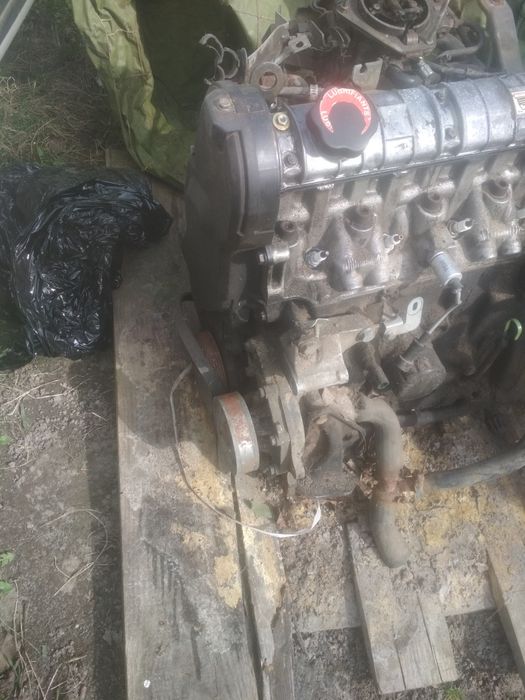 Двигателя ГБЦ  Рено 21 -25 бензин 1.7-2.2 та дизель 2.1