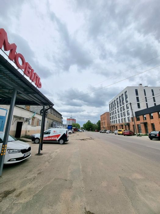 Оренда приміщення по вулиці Навроцького