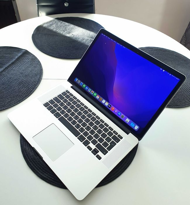 Apple Macbook Pro 15 Retina 3K 2880x1800 i7®™/AMD®R9™/16GB/512SSD/Hdmi