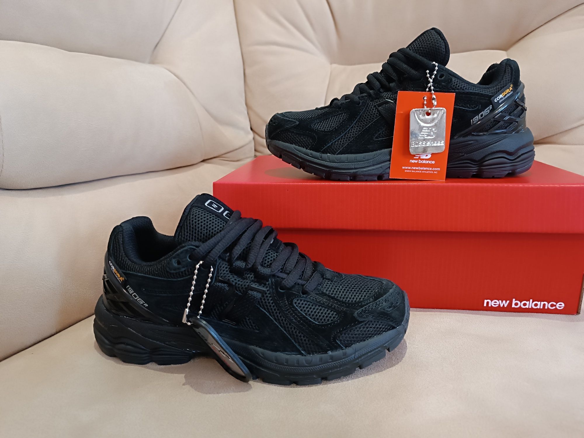 Чоловічі кросівки new balance 1906 R (36-45 розмір) 2 кольори