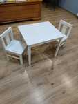 Stolik i krzesełka dla dziecka ikea