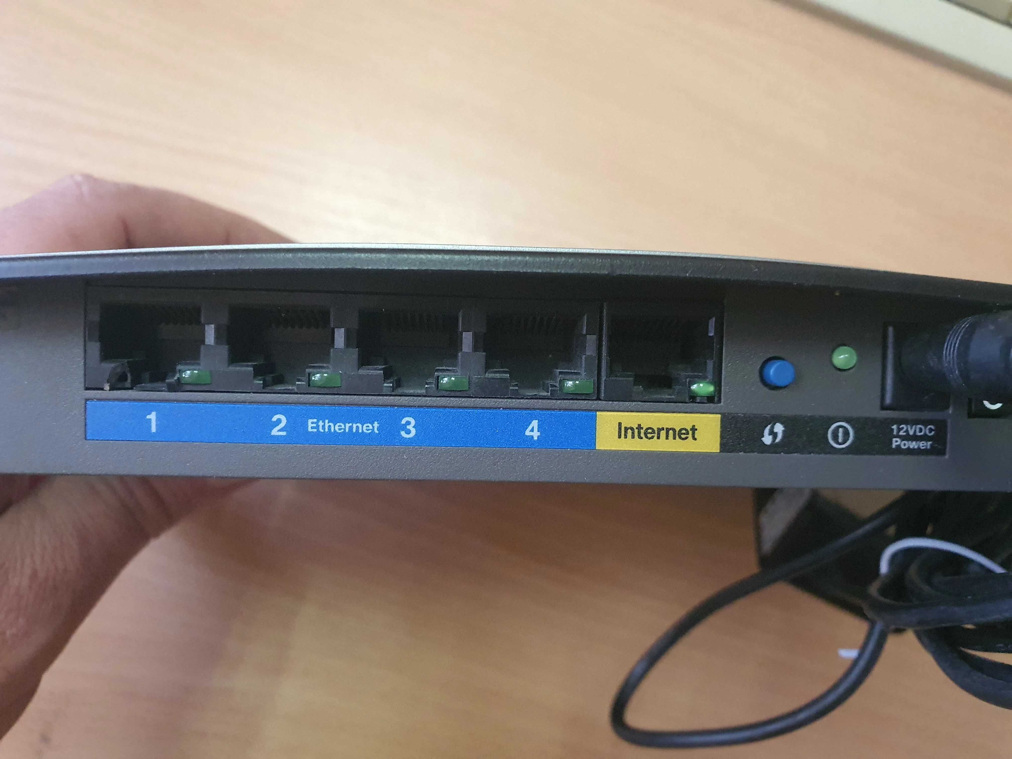 Роутер CISCO Linksus E 2500 2.4/5 ГГц