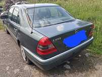 Mercedes W202 C200