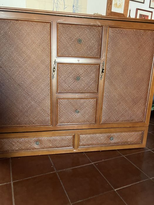 Movel em madeira vom cama de casal incluida