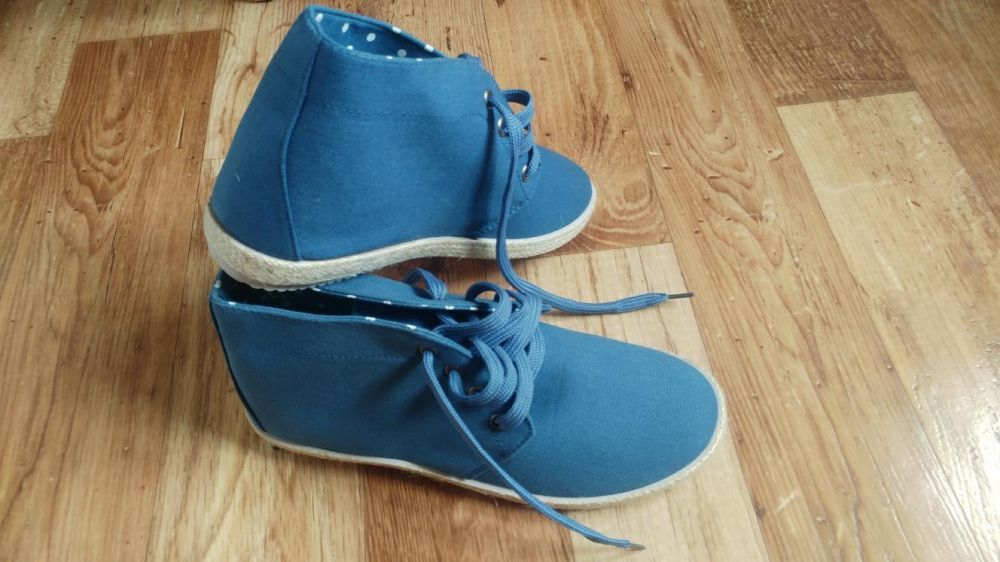 Buty za kostkę trampki Nylon Red z CCC
