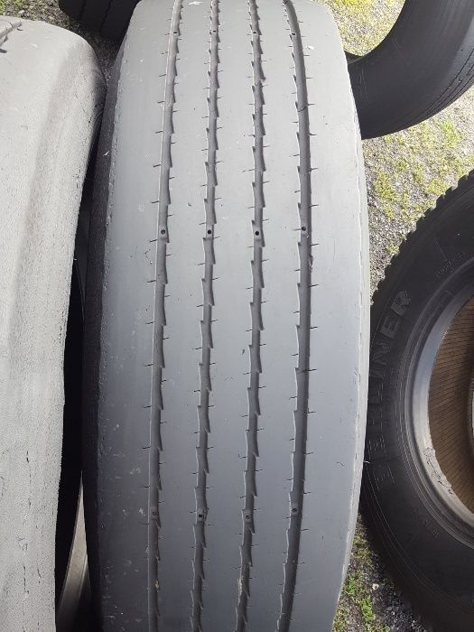 295/80R22.5 Michelin XZE2 przód