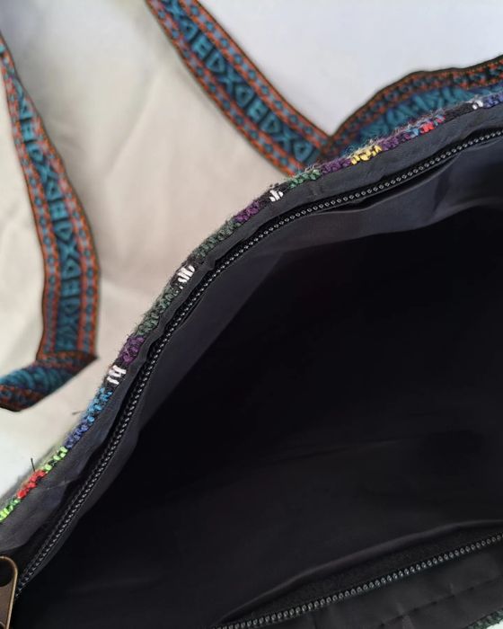 Mala multicolor franjas