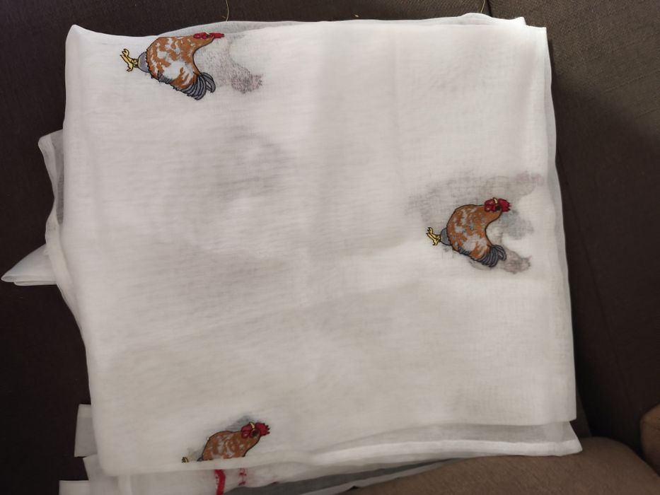 Cortinas de cozinha novas