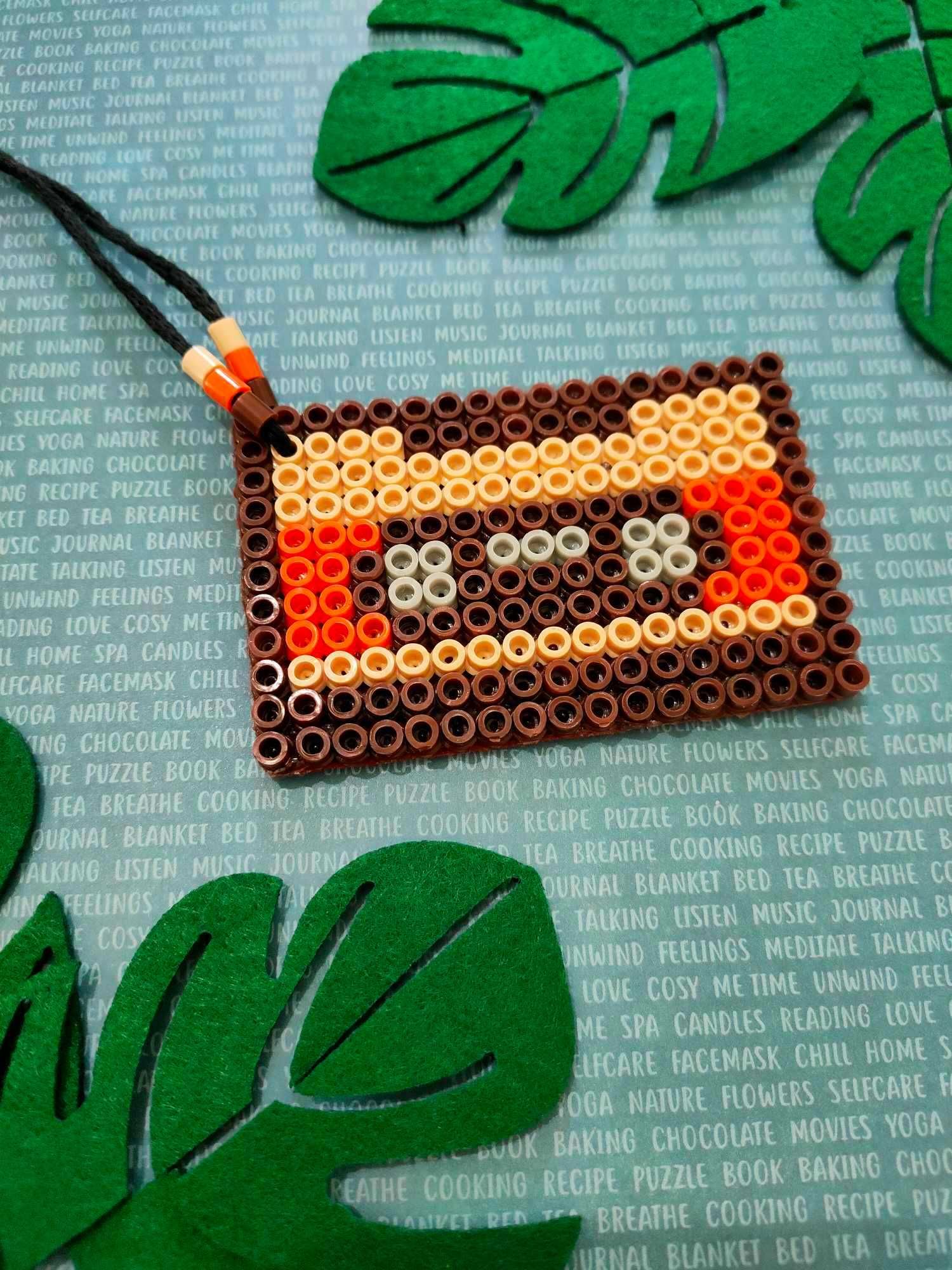 Brelok kaseta z koralików Handmade