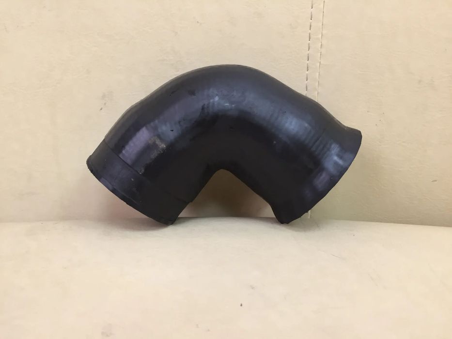 RURA WĄŻ PRZEWÓD POWIETRZA TURBINY INTERCOOLERA AUDI A4 B6 1.8T 8E0145834F