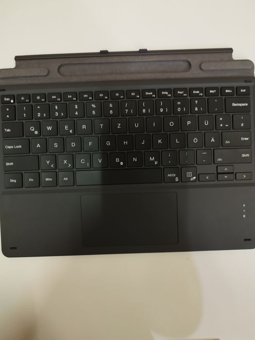 Клавиатура для планшета. Новая