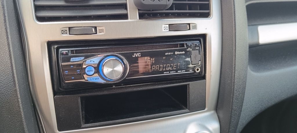 Radio samochodowe jvc kd-r711