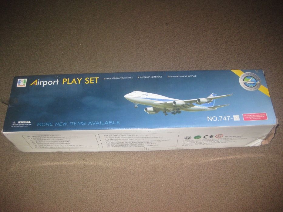 Brinquedo "Airport Play Set" Novo e Embalado!