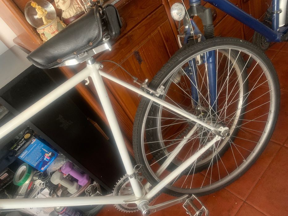 Bicicleta semi-nova