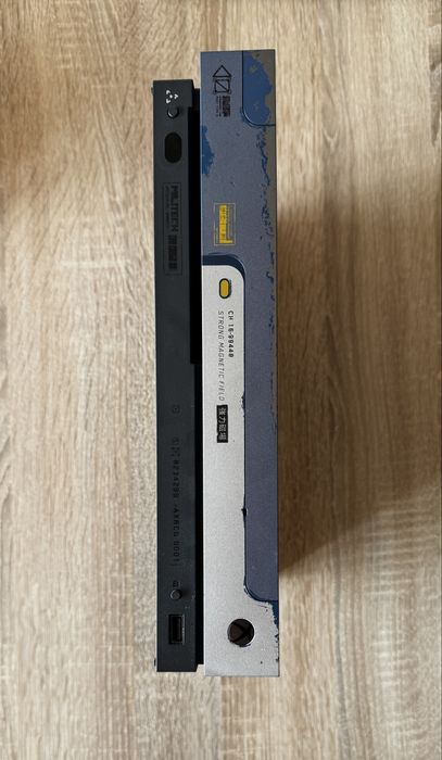 Xbox One X 1TB Cyberpunk 2077 Limited Edition