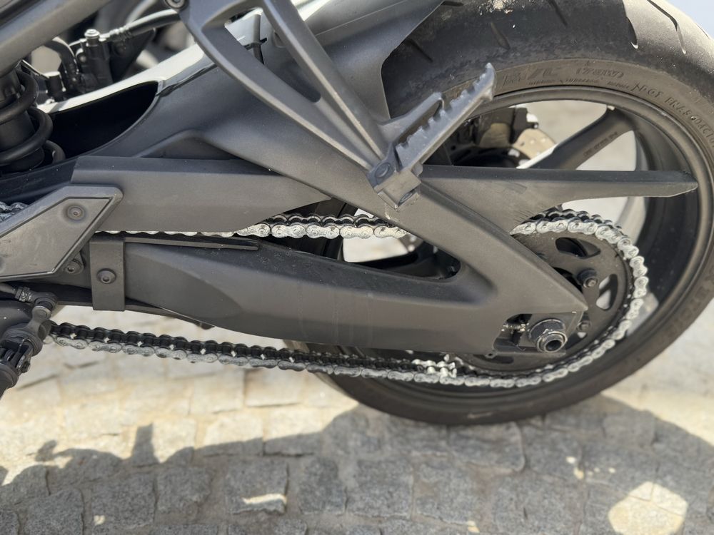 Yamaha FZ1 150cv 2006