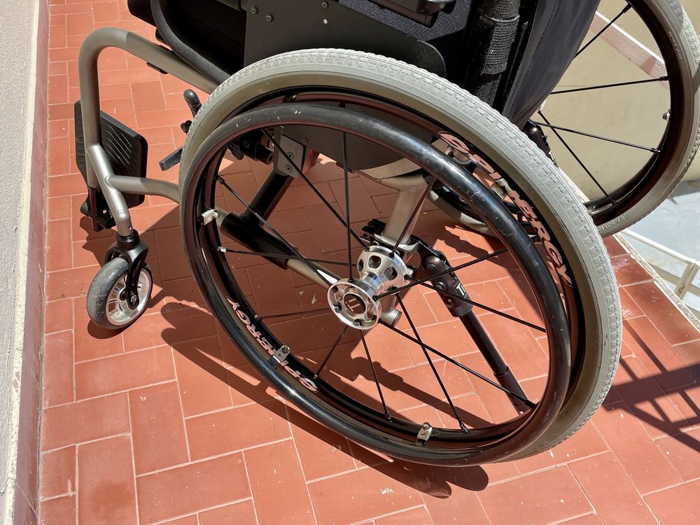 Cadeira rodas tilite titanium