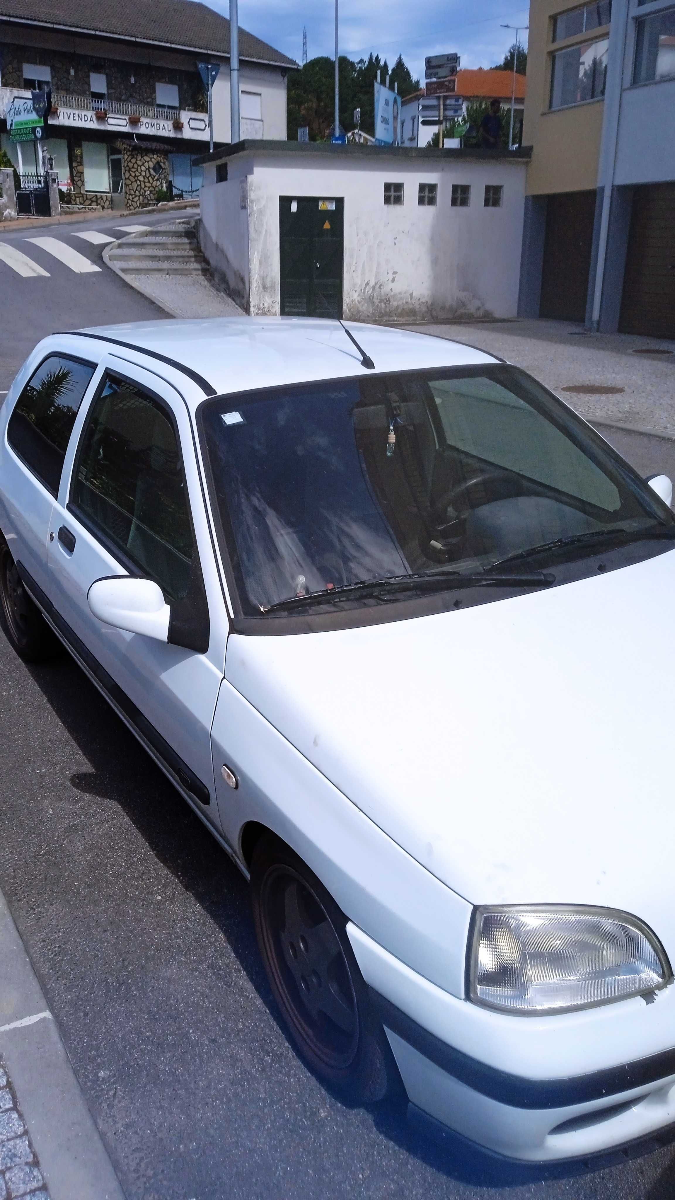 Renault Clio 1.9D Comercial