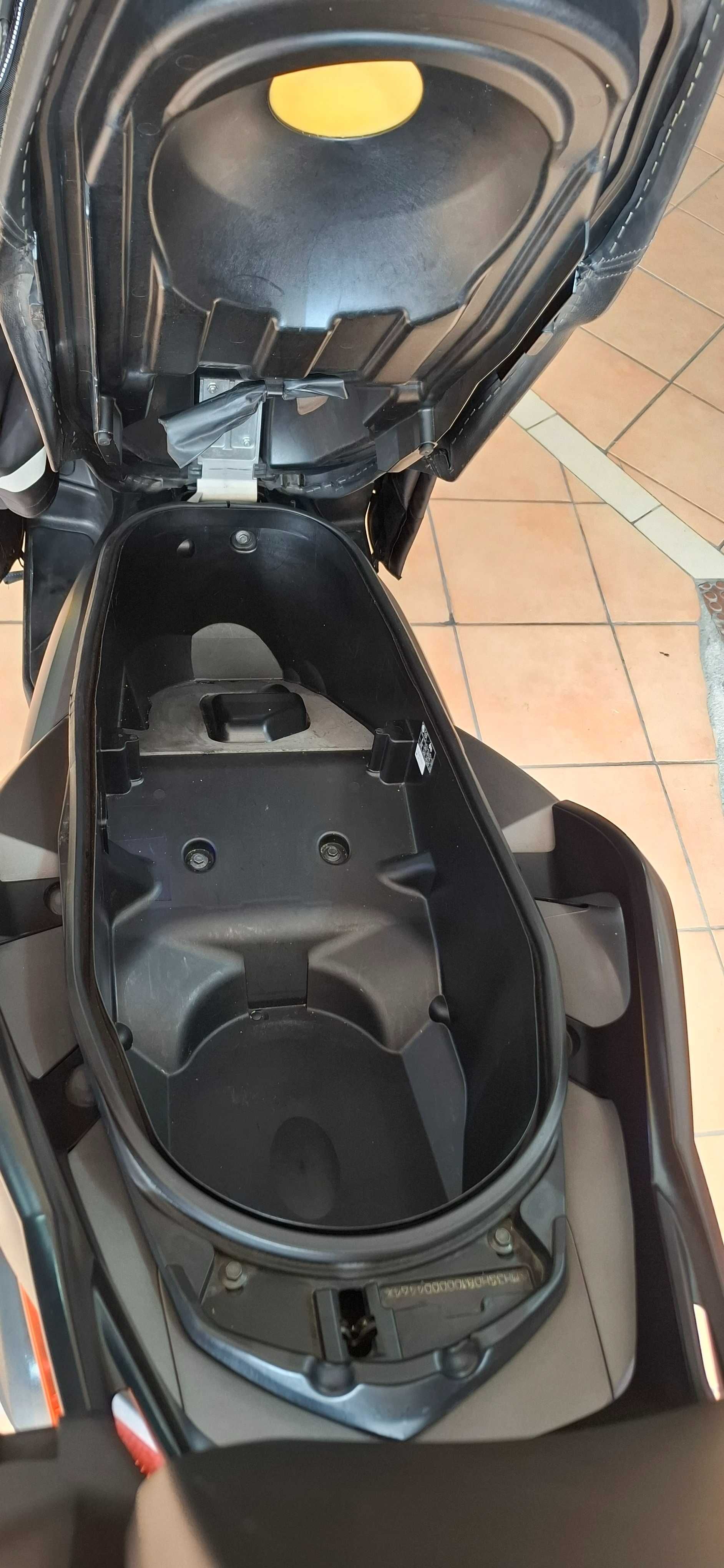 Scooter Yamaha X-Max 300