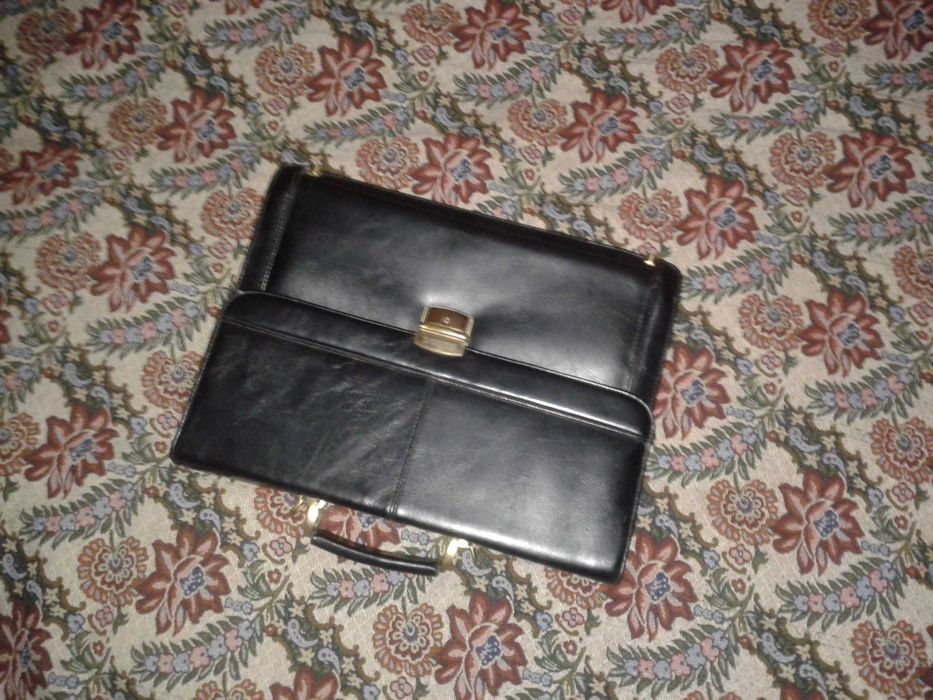 кожаный портфель