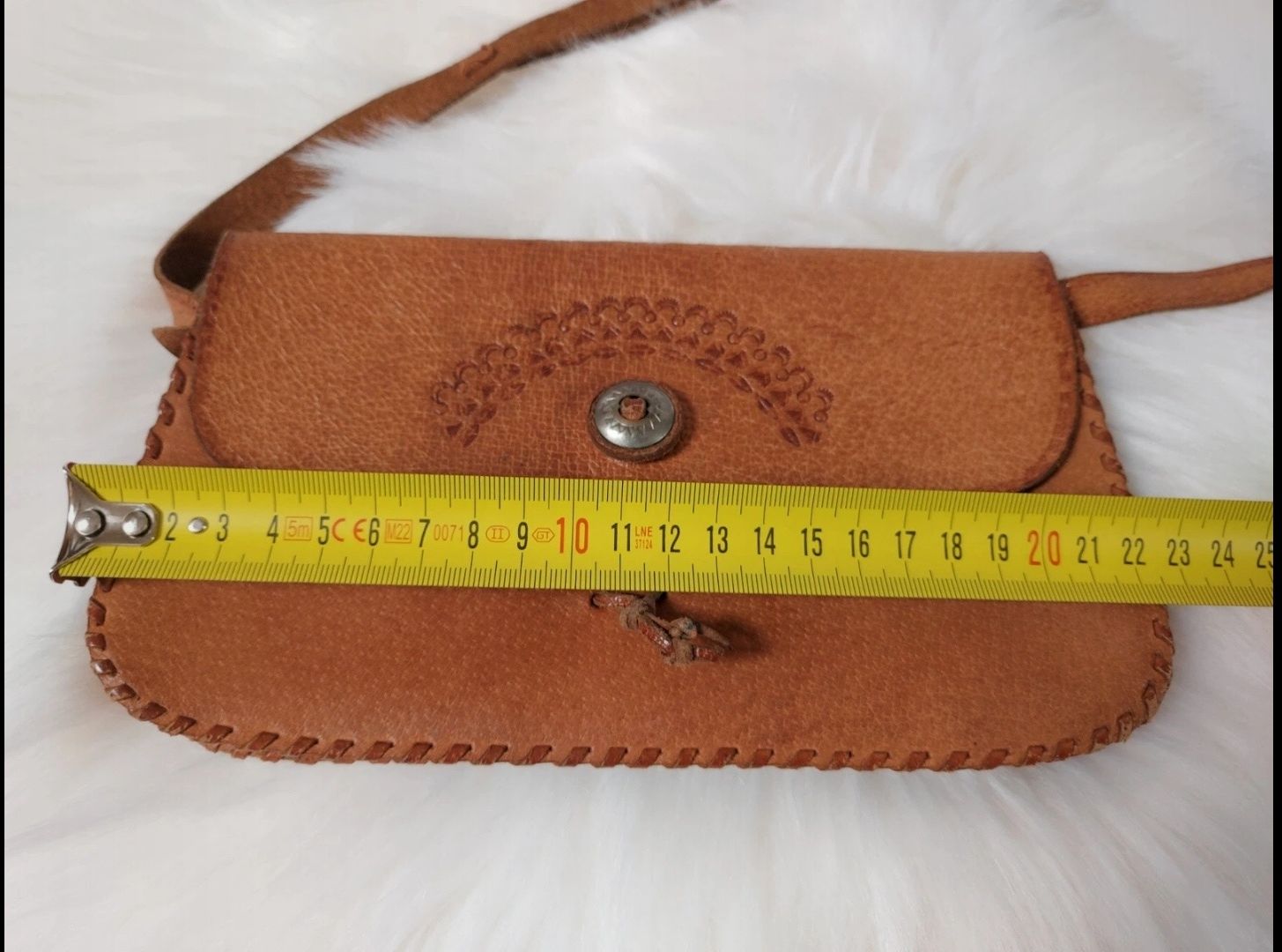 Kamelowa brązowa skórzana torebka przez ramię 12 cm x 2 cm Vintage