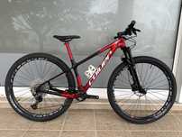 Bicicleta de BTT em carbono 29 - 12v