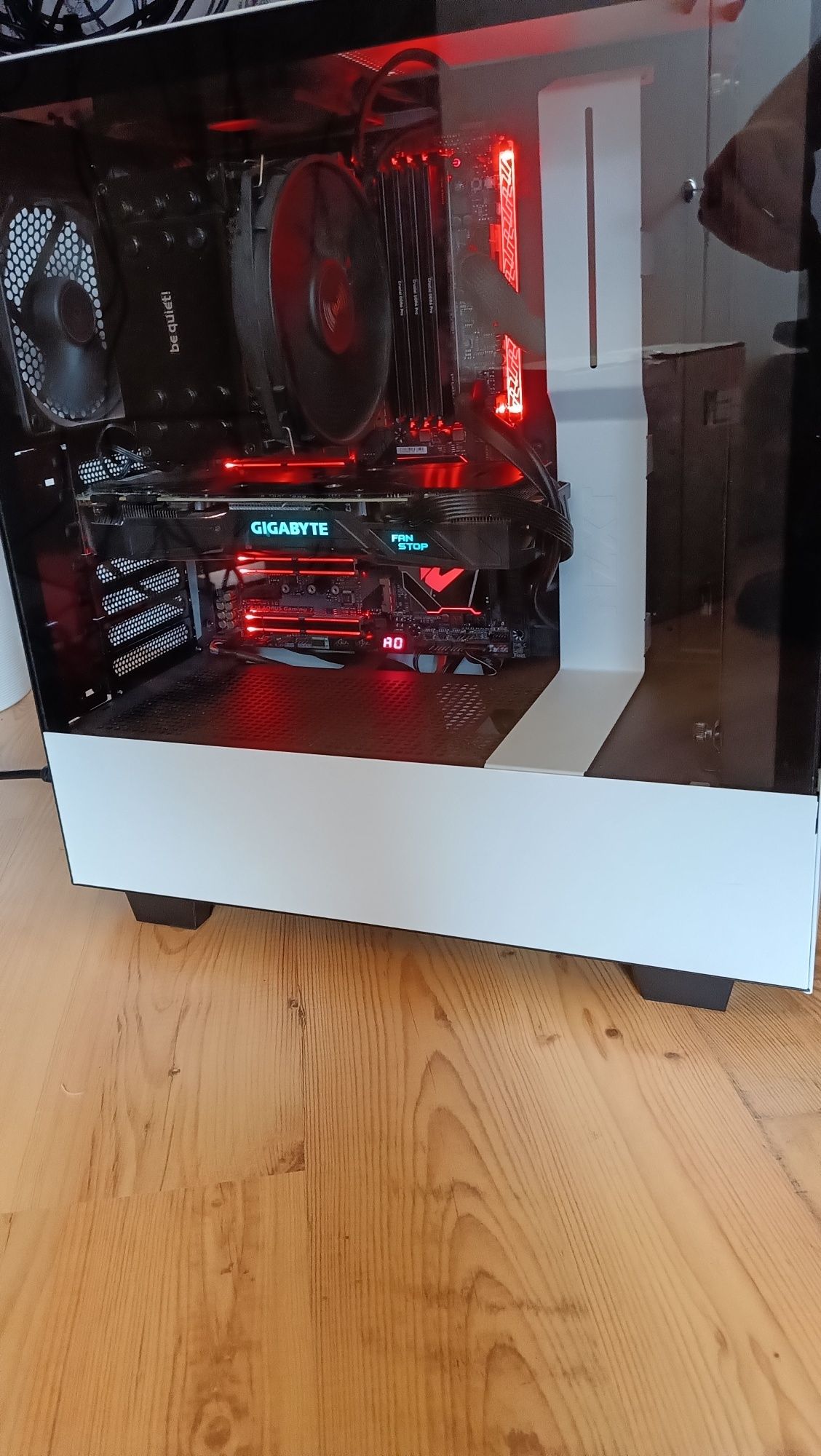 Komputer stacjonarny - i7 9700 - GTX 1070 8GB - 64GB DDR4 - 1TB SSD