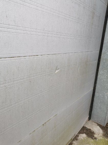 Brama segmentowa 8000 szrx4500 Nassau aluminiowa