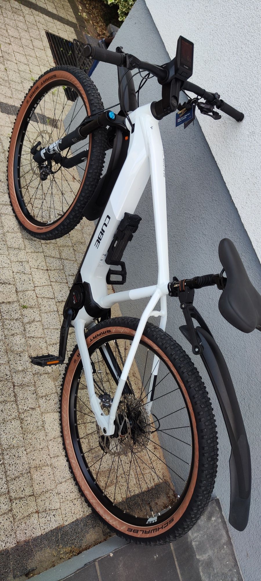 Cube reaction SLT 29" Bosch CX  625 wh