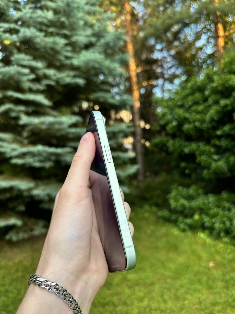 iPhone 15 128 GB Green Neverlock